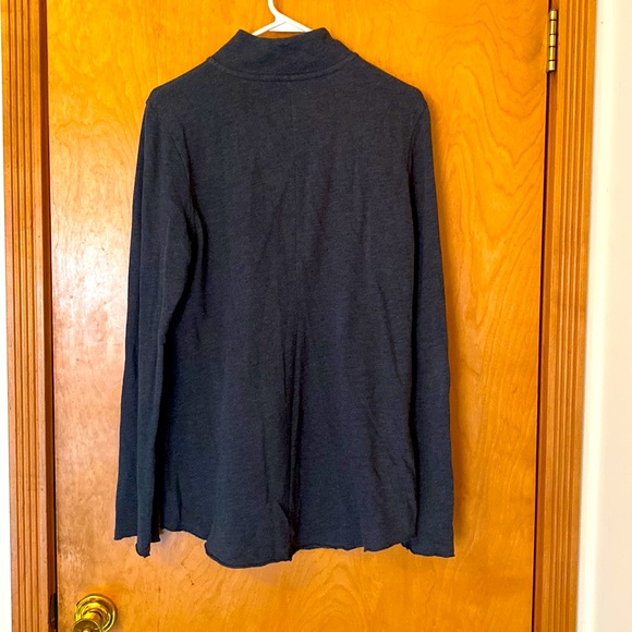 Victorias Secret Large Top - Picture 2 of 3